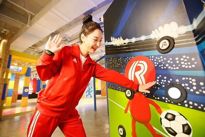 Join in the excitement at the Busan Running Man Activity Center where you can challenge your mind and body through engaging games and themed experiences. Fun awaits for all ages!